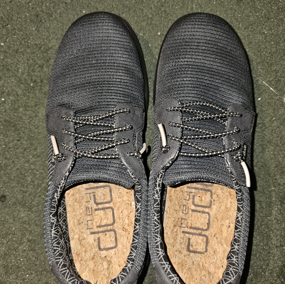 Men's shoes